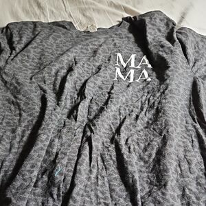 Gray 'MAMA' Graphic T-Shirt